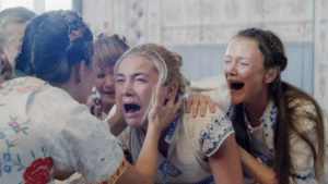 Florence Pugh in "Midsommar" (2019).